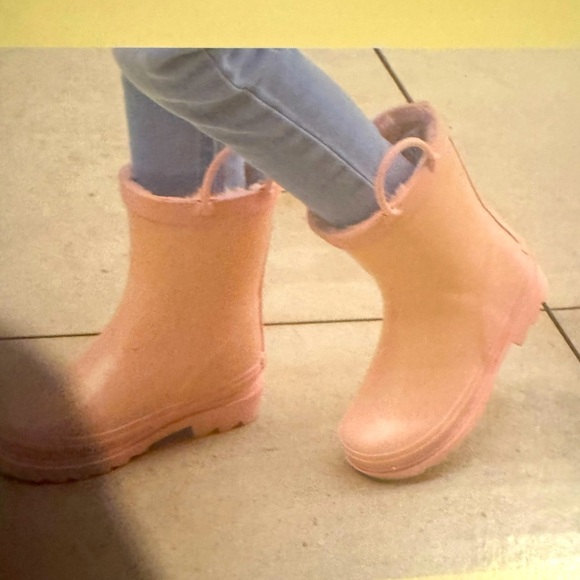 Pink Toddler Rain Boots Girls! - Picture 4 of 12